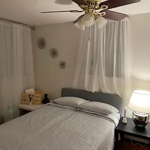 Homestay Lovely And Comfort 10 Min Lga,20 Min Manhattan